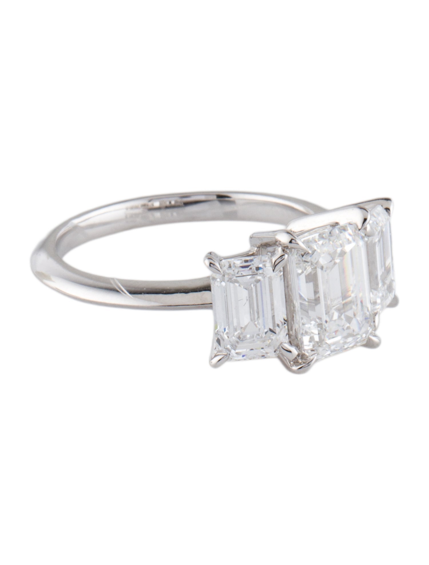 Ring 2.00ct Lab-Grown Diamond Engagement