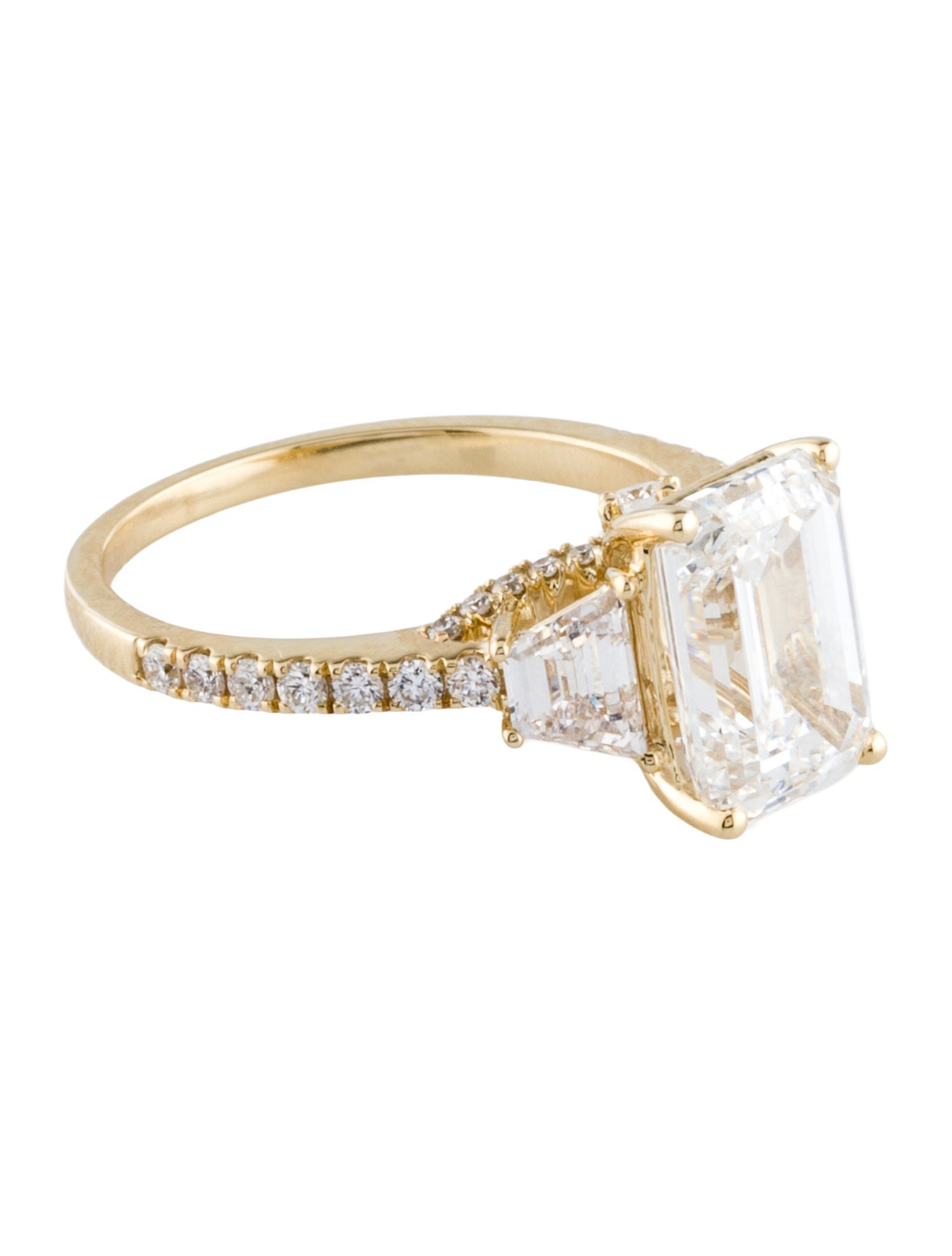 Ring 3.01ct Lab-Grown Diamond Engagement Ring