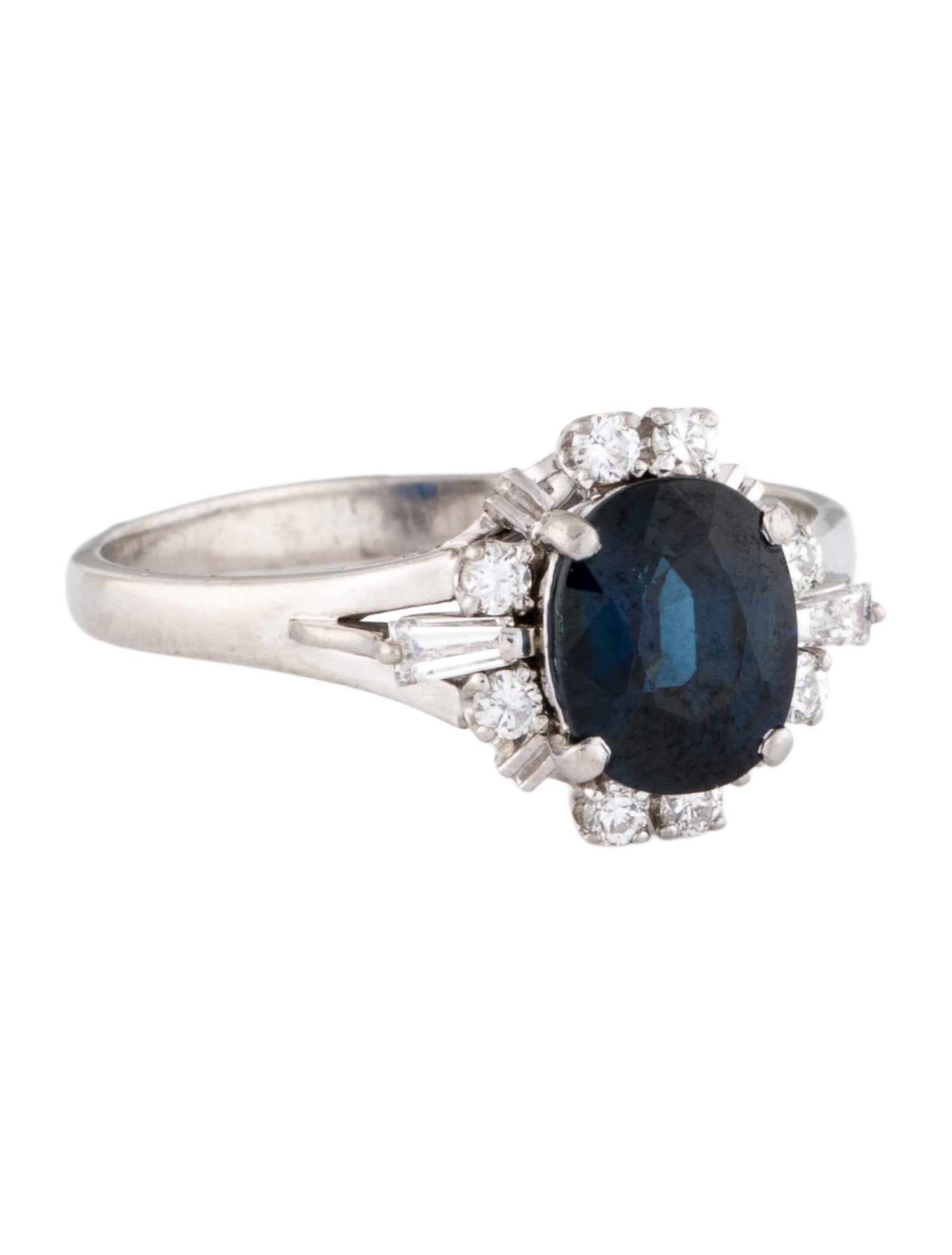 Ring Platinum 1.96ct Sapphire & Diamond Cocktail Ring