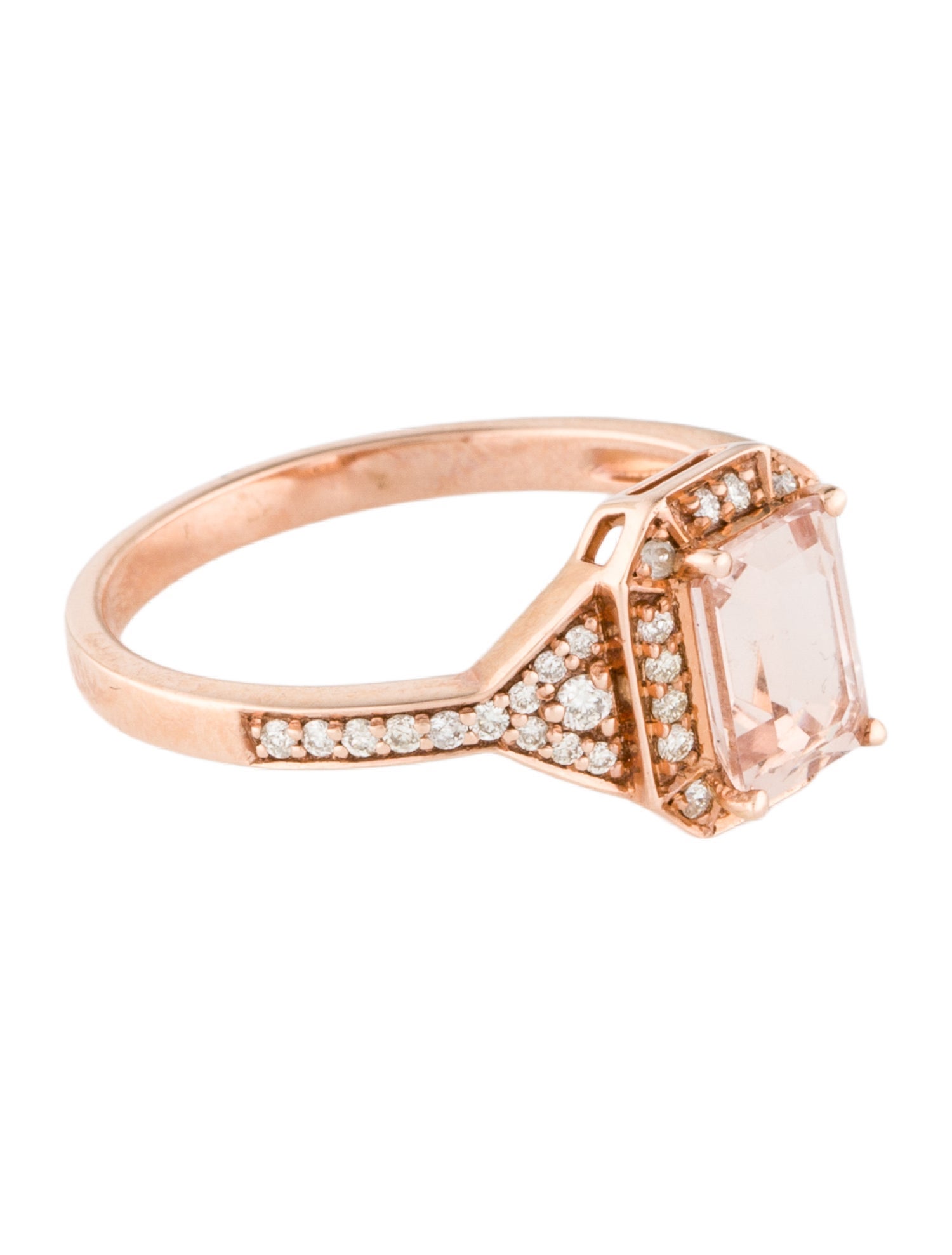 Ring 14K Morganite & Diamond Cocktail