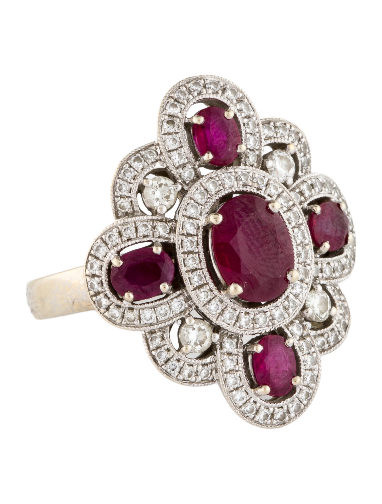 Ring 18K 1.80ctw Ruby & Diamond Cocktail
