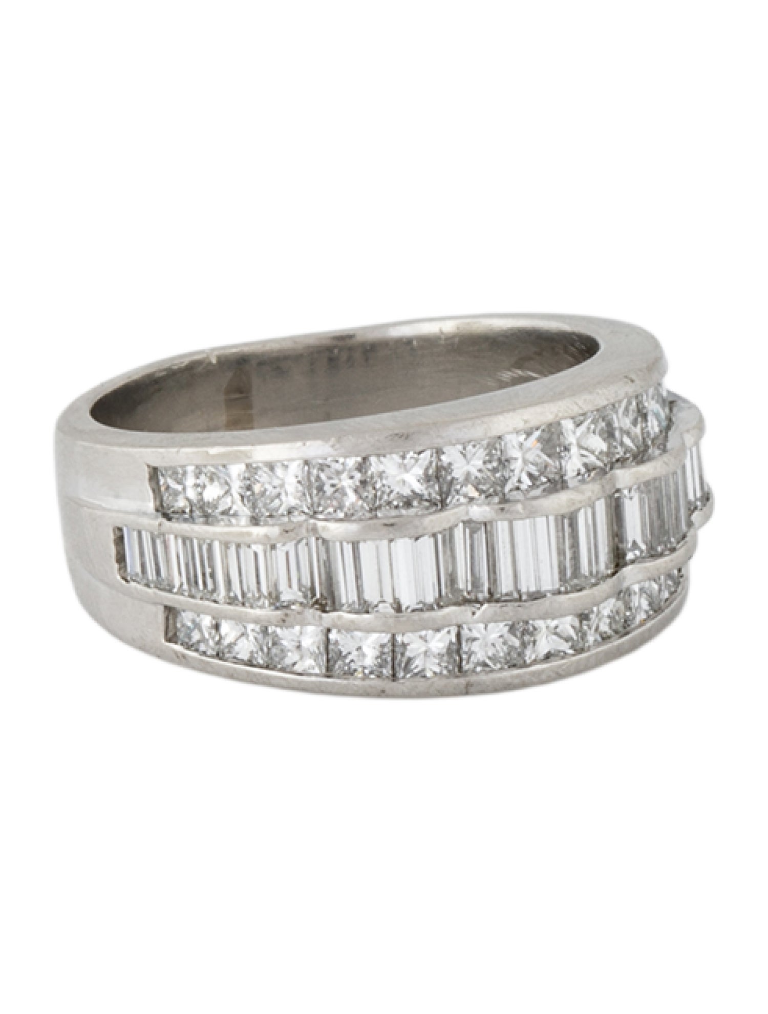 Ring Platinum 2.26ct Diamond Cocktail