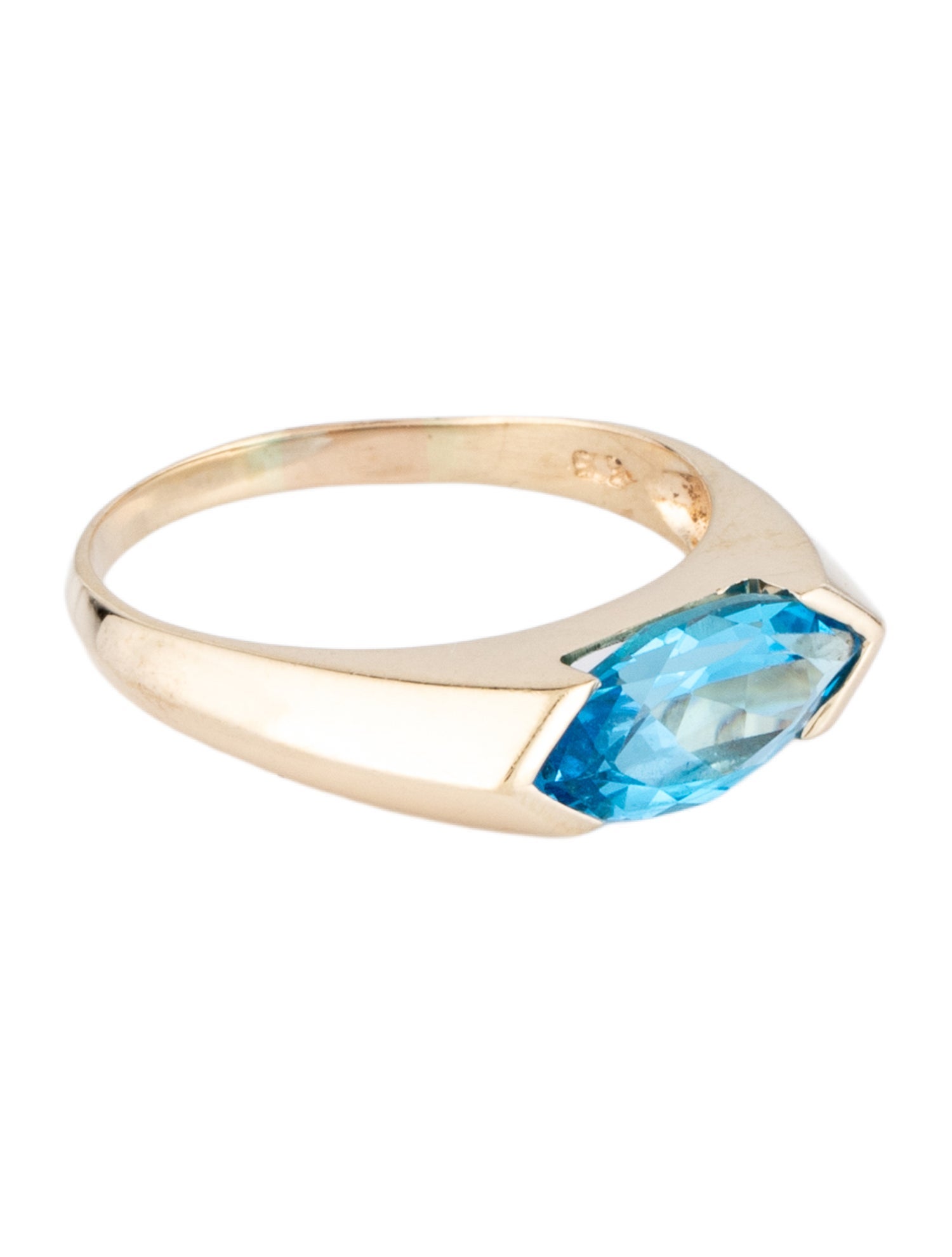 Ring 14K Topaz Cocktail