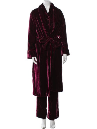 F.R.S. For Restless Sleepers Lounge Set