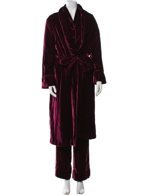 F.R.S. For Restless Sleepers Lounge Set