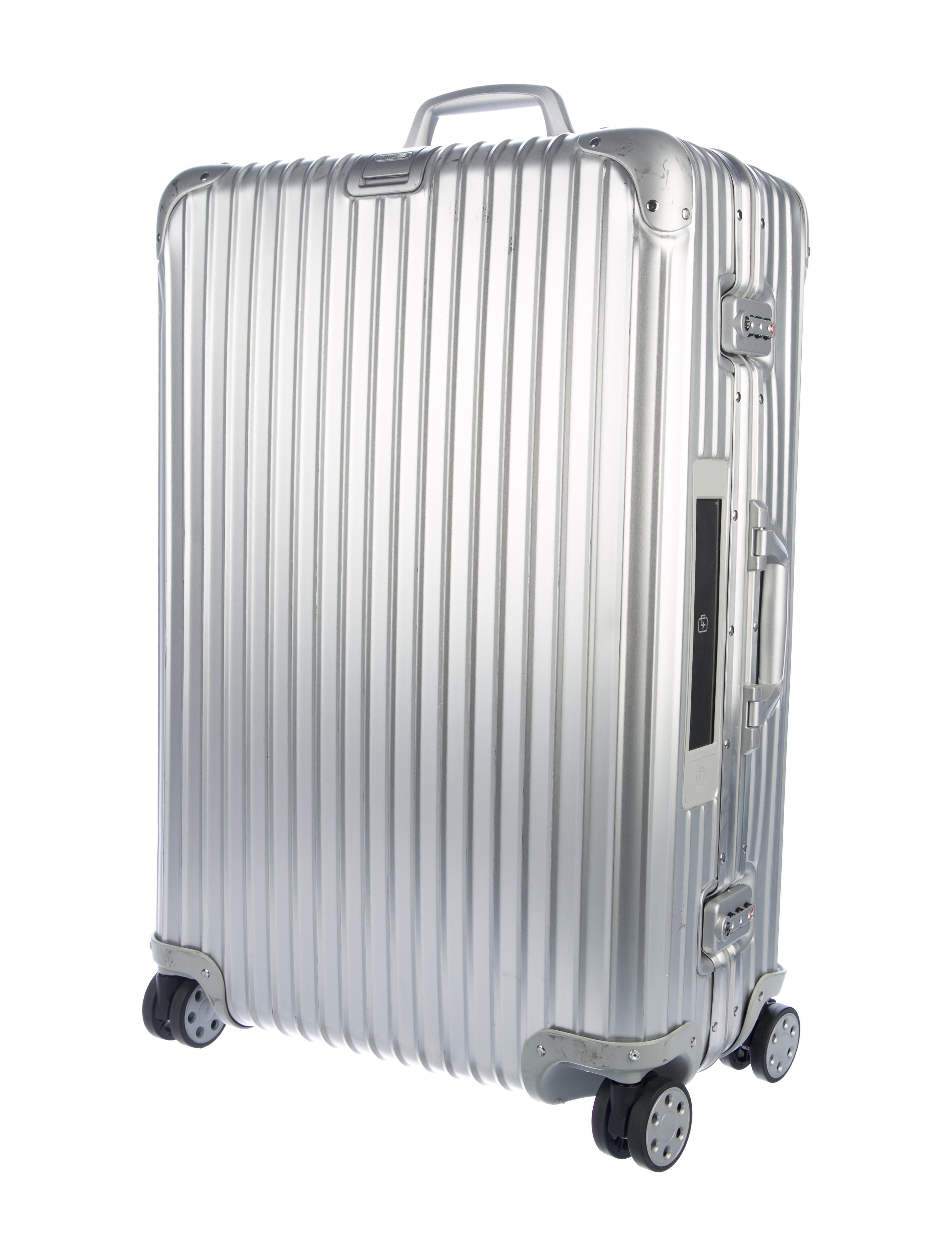 rimowa topas titanium 26