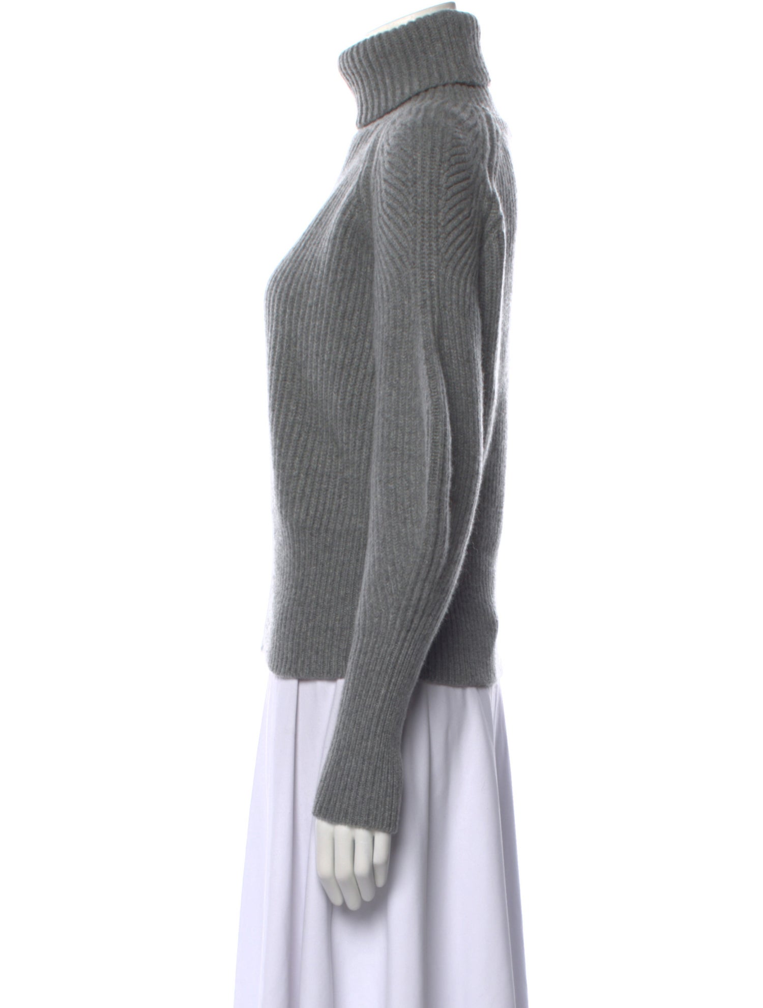 SALON 1884 Virgin Wool Turtleneck Sweater
