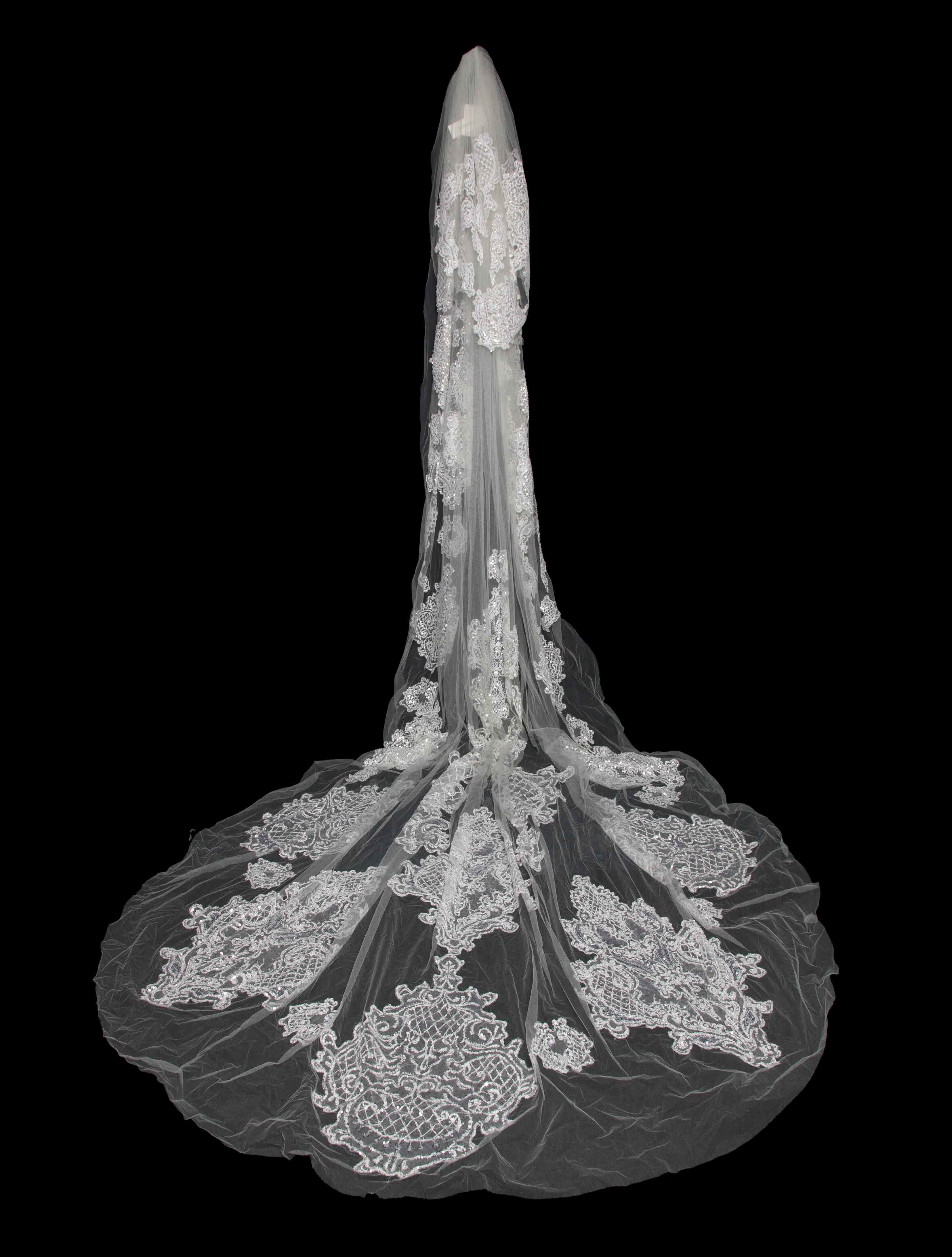 Saiid Kobeisy Long Baroque Embroidered Veil