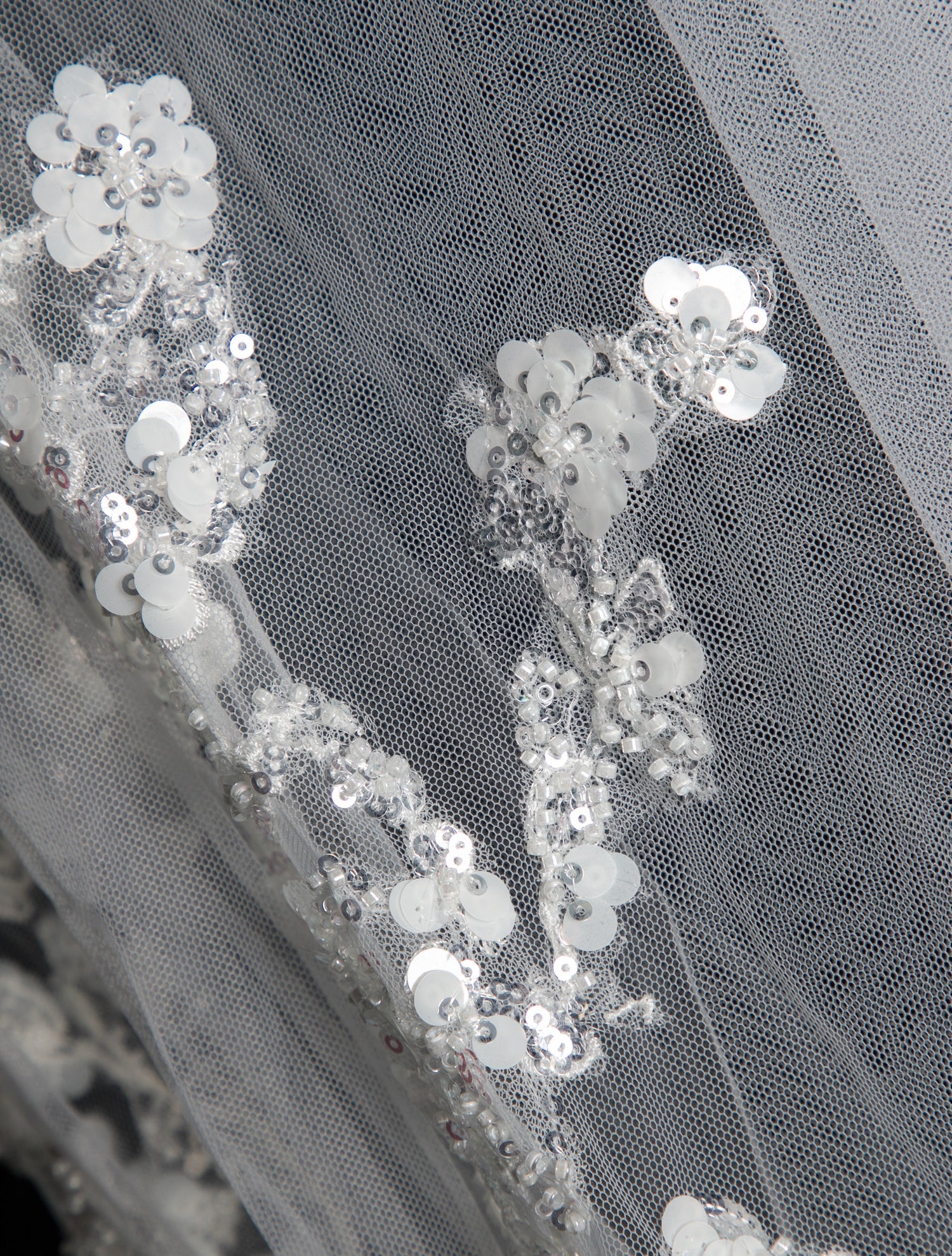 Saiid Kobeisy white mesh veil w/Tags