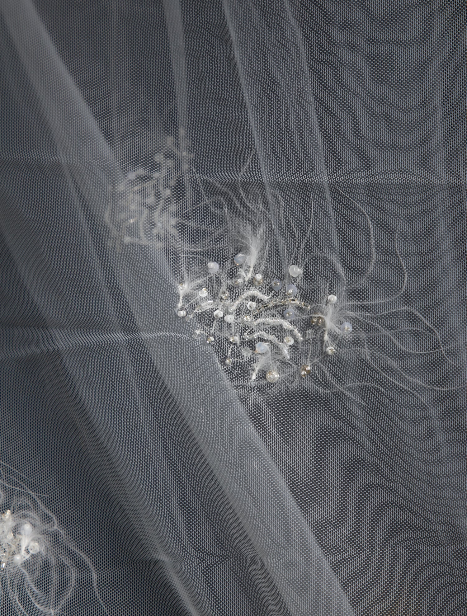 Saiid Kobeisy White mesk viel