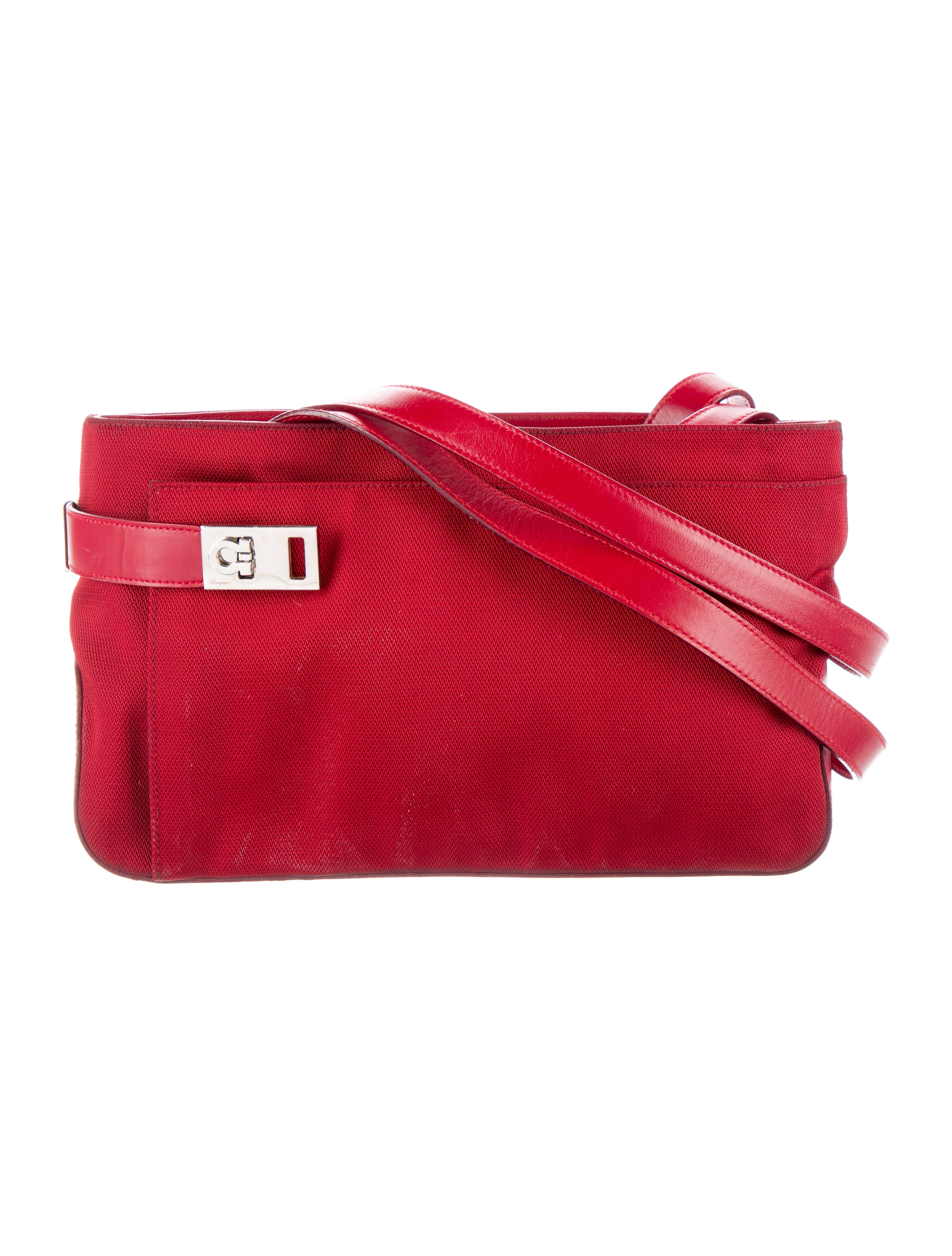 Salvatore Ferragamo Leather Gancini Shoulder Bag Red Shoulder Bags