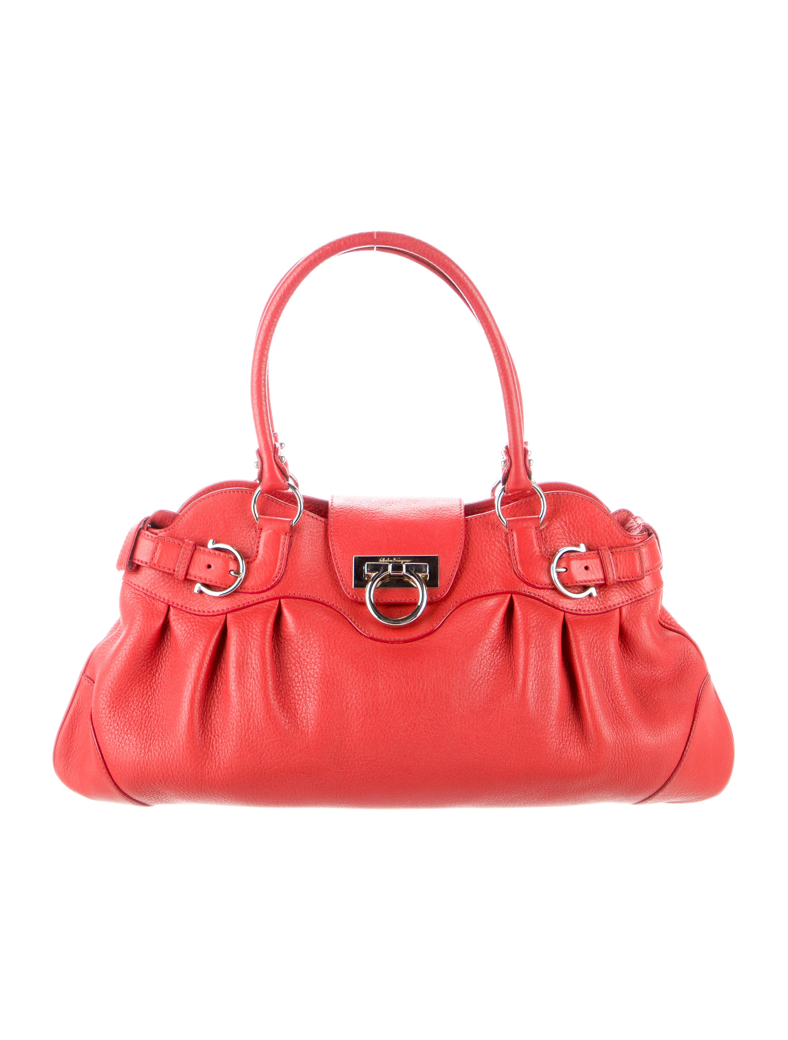 Salvatore Ferragamo Leather Gancini Shoulder Bag Red Shoulder Bags
