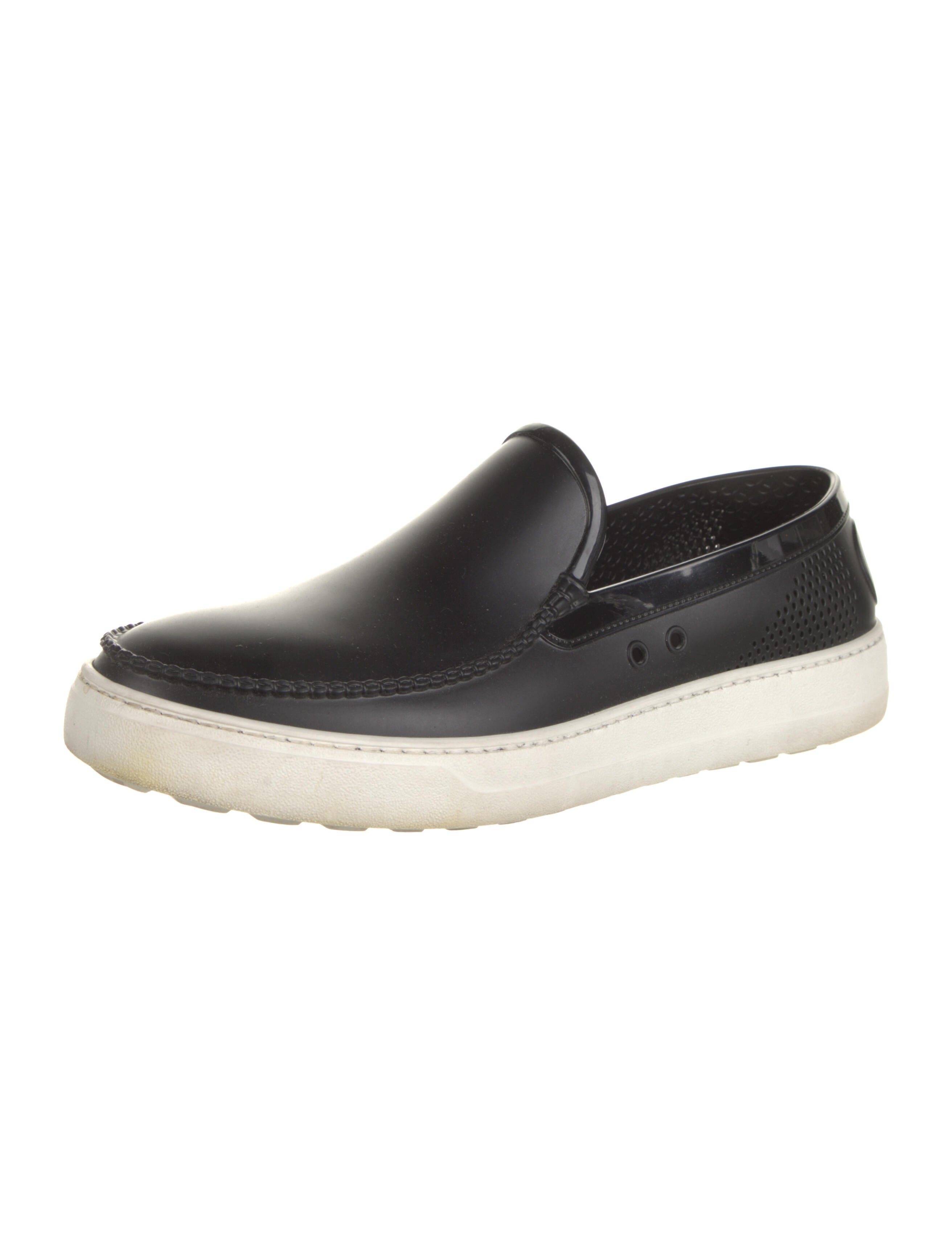 Salvatore Ferragamo | The RealReal