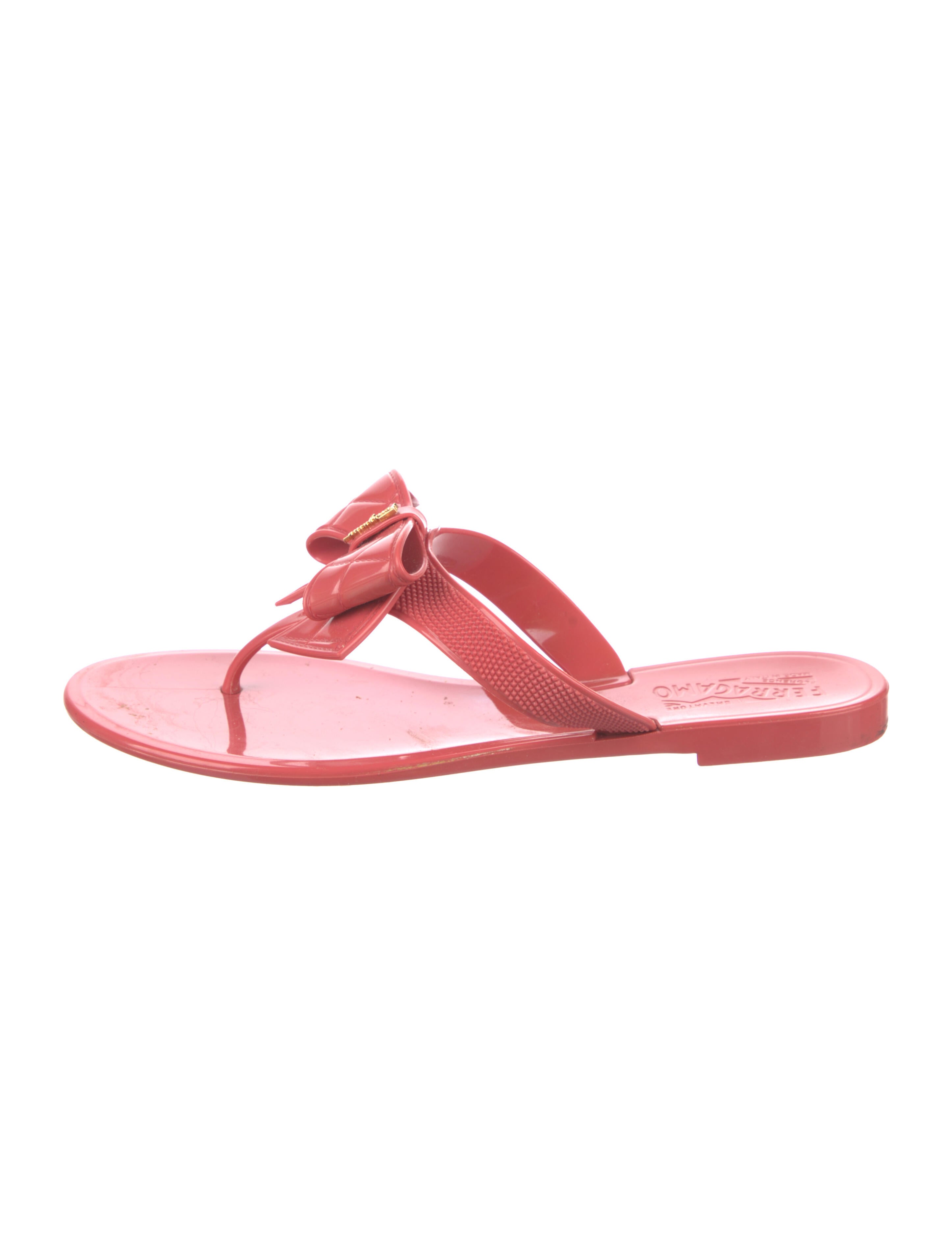 Salvatore Ferragamo Rubber Flip Flops - Pink Sandals, Shoes - SAL289023 |  The RealReal