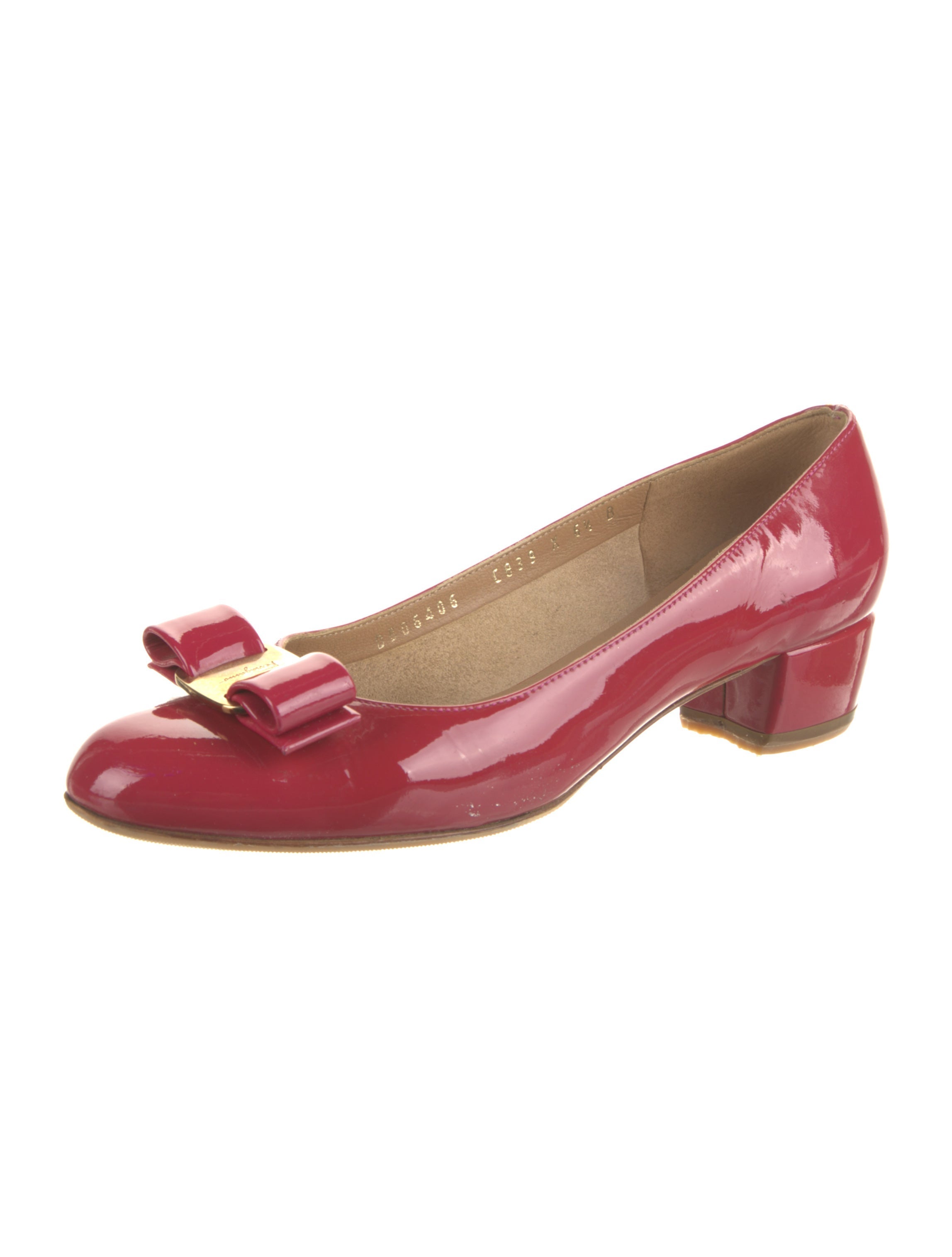 Salvatore Ferragamo Vara Bow Accent Patent Leather Pumps
