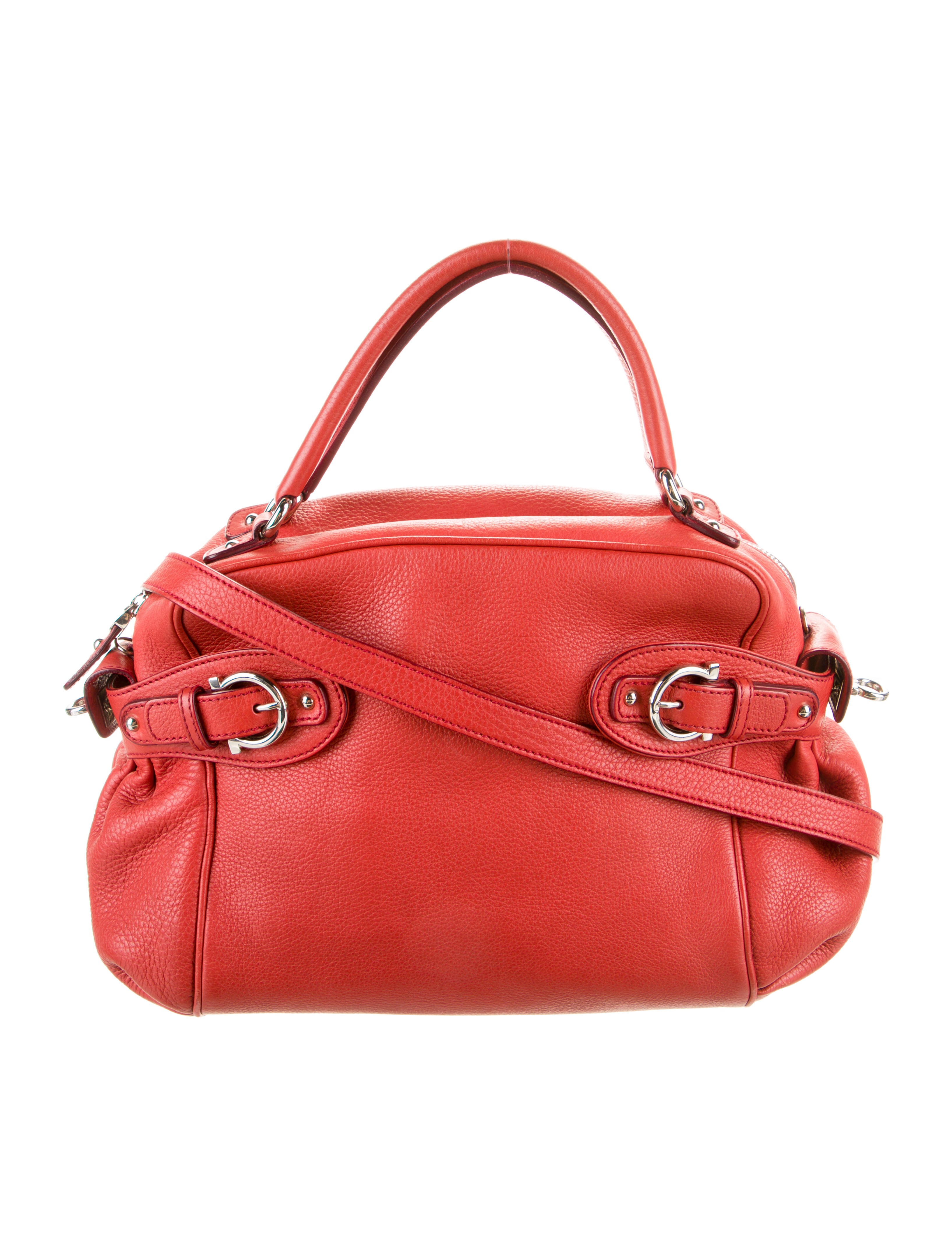Salvatore Ferragamo Leather Gancini Shoulder Bag Red Shoulder Bags