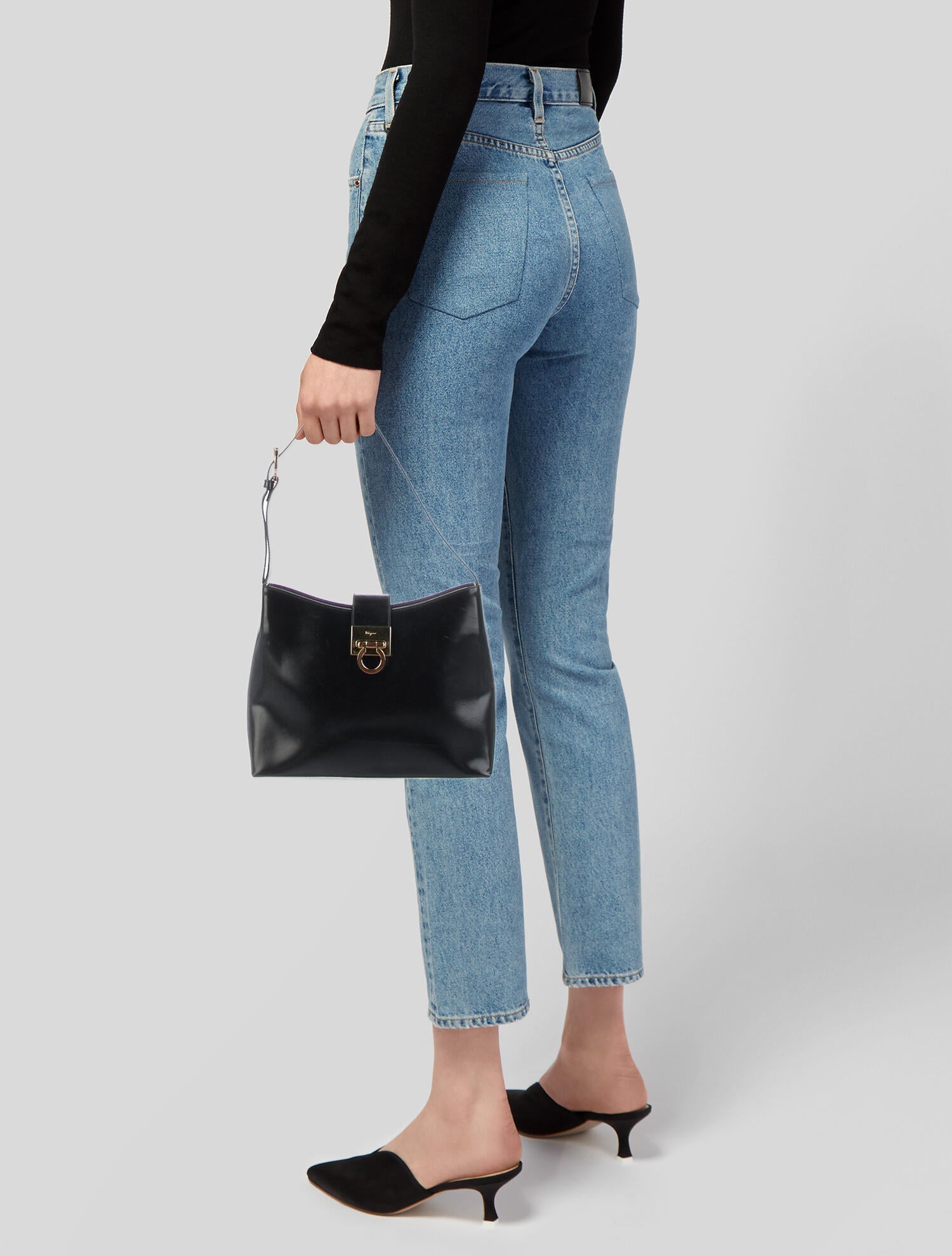 Salvatore Ferragamo Vintage Studio Trifolio Shoulder Bag - Black