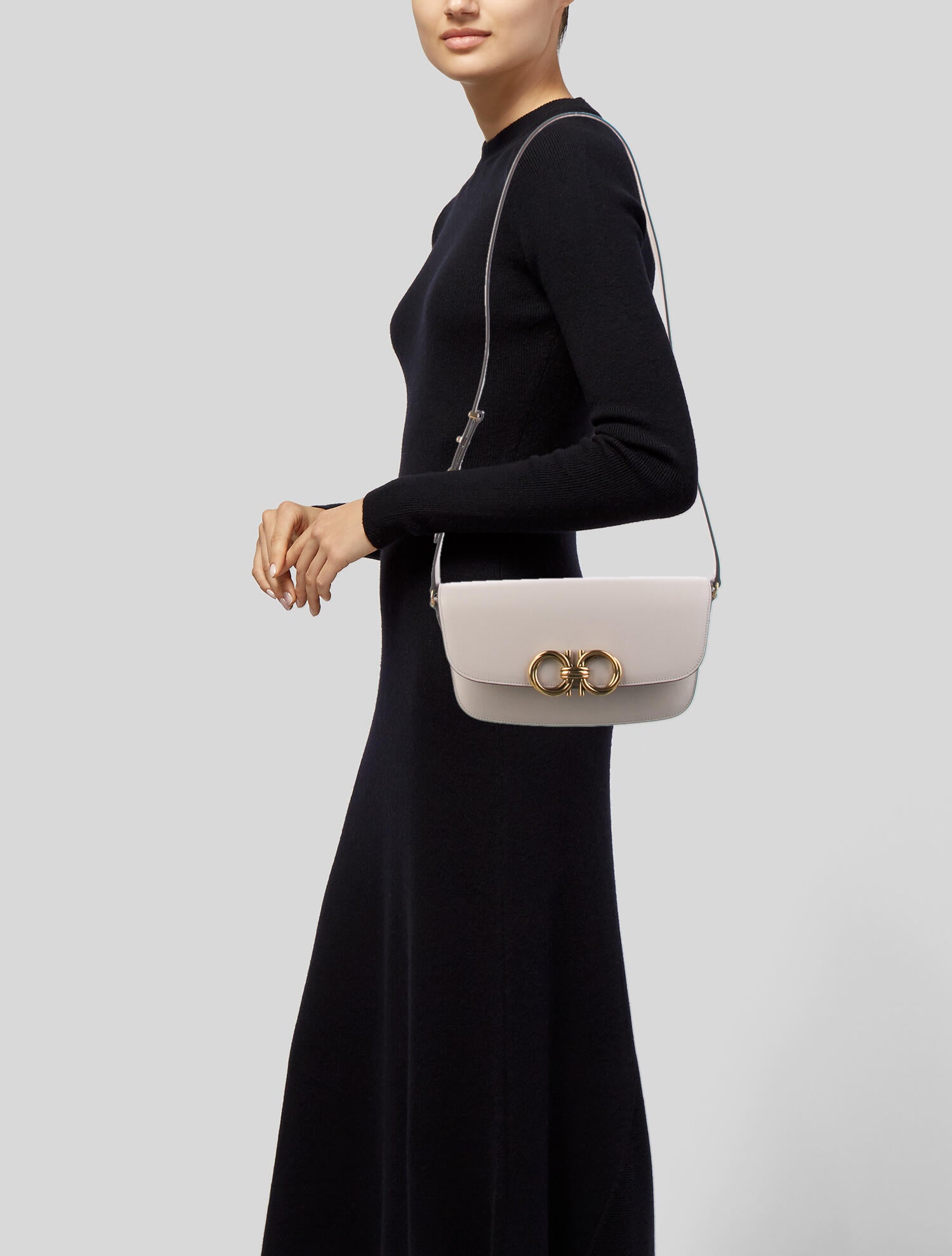 【SALVATORE FERRAGAMO】TRAPEZIO SHOULDER BAG Salvatore Ferragamo Trapezio Leather Crossbody Bag