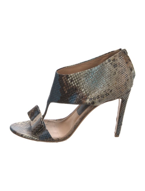 Salvatore Ferragamo Vara Bow Accent Leather T-Strap Sandals