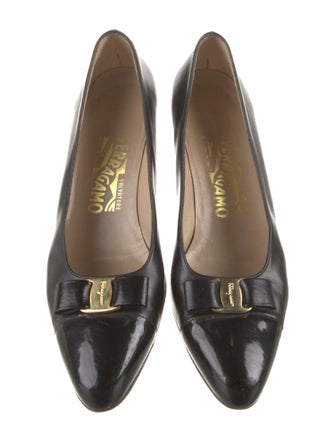 Salvatore Ferragamo Vara Bow Accent Leather Flats