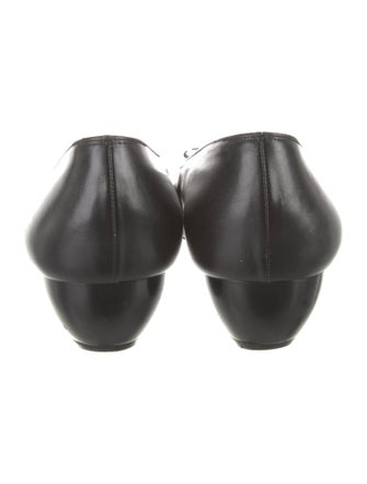 Salvatore Ferragamo Vara Bow Accent Leather Flats