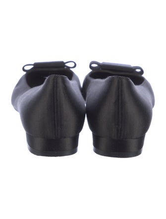 Salvatore Ferragamo Vara Bow Accent Suede Flats