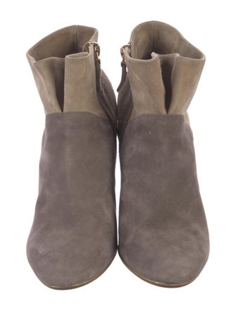 Salvatore Ferragamo Vara Bow Accent Suede Boots