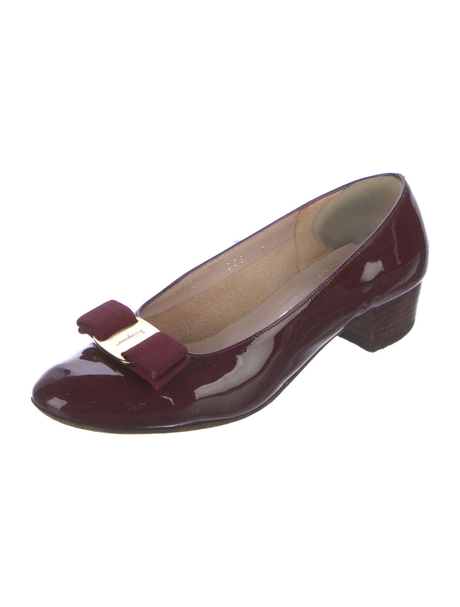 Salvatore Ferragamo Vara Bow Accent Patent Leather Pumps