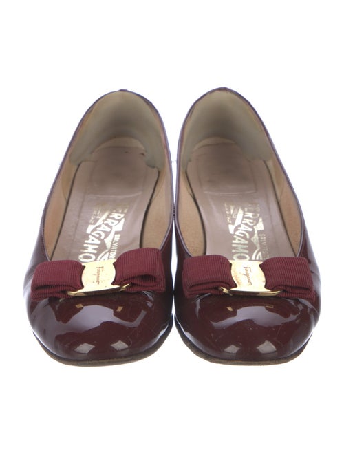 Salvatore Ferragamo Vara Bow Accent Patent Leather Pumps