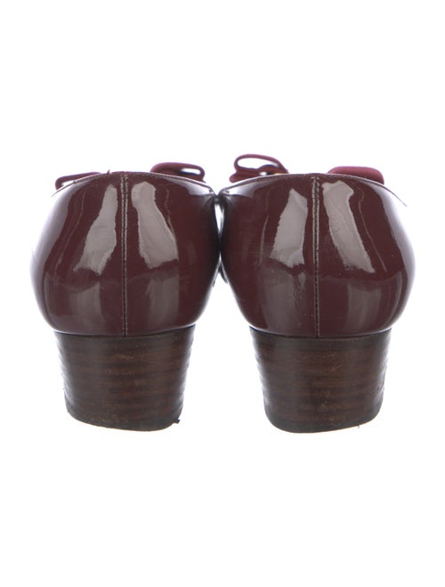 Salvatore Ferragamo Vara Bow Accent Patent Leather Pumps