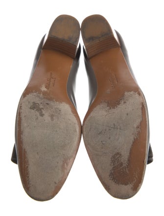 Salvatore Ferragamo Vara Bow Accent Leather Pumps