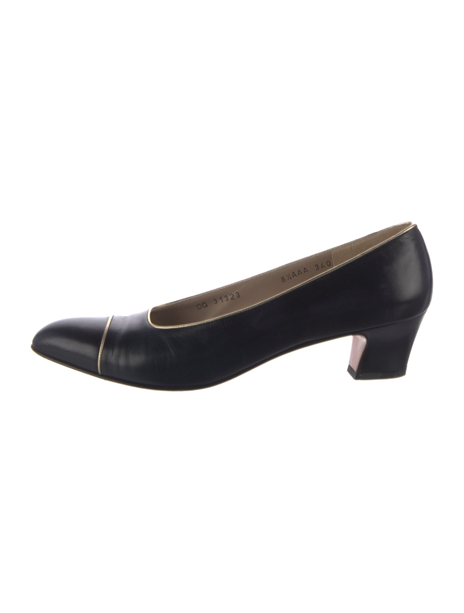 Salvatore Ferragamo Vara Bow Accent Leather Pumps