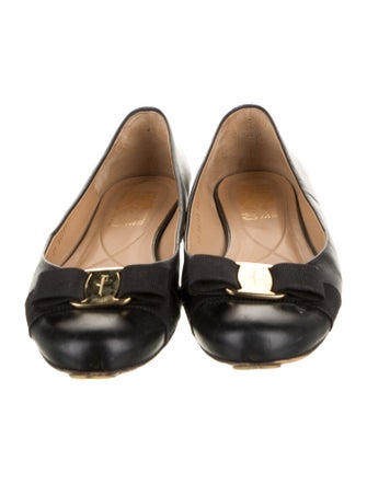 Salvatore Ferragamo Vara Bow Accent Leather Ballet Flats
