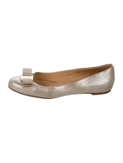 Salvatore Ferragamo Vara Bow Accent Leather Ballet Flats