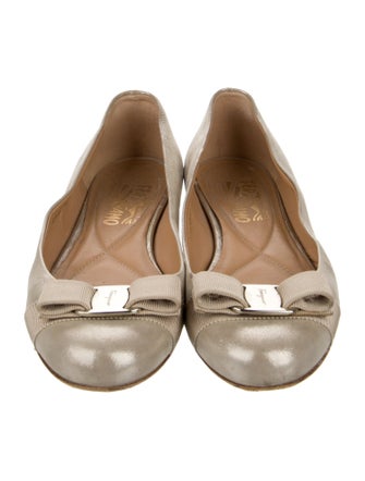 Salvatore Ferragamo Vara Bow Accent Leather Ballet Flats