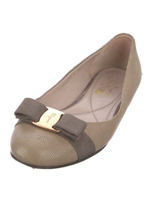 Salvatore Ferragamo Vara Bow Accent Leather Ballet Flats