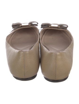 Salvatore Ferragamo Vara Bow Accent Leather Ballet Flats
