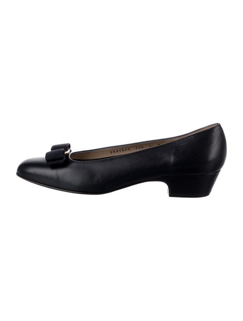 Salvatore Ferragamo Vara Bow Accent Leather Flats