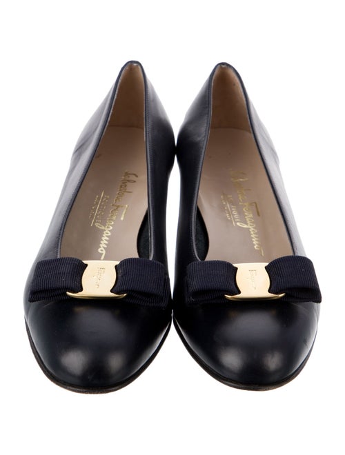 Salvatore Ferragamo Vara Bow Accent Leather Flats