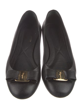 Salvatore Ferragamo Vara Bow Accent Leather Ballet Flats