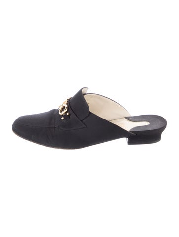 Salvatore Ferragamo Flats Gancini Logo Mules 5