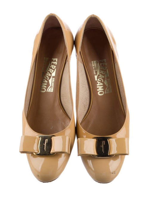 Salvatore Ferragamo Vara Bow Accent Patent Leather Flats