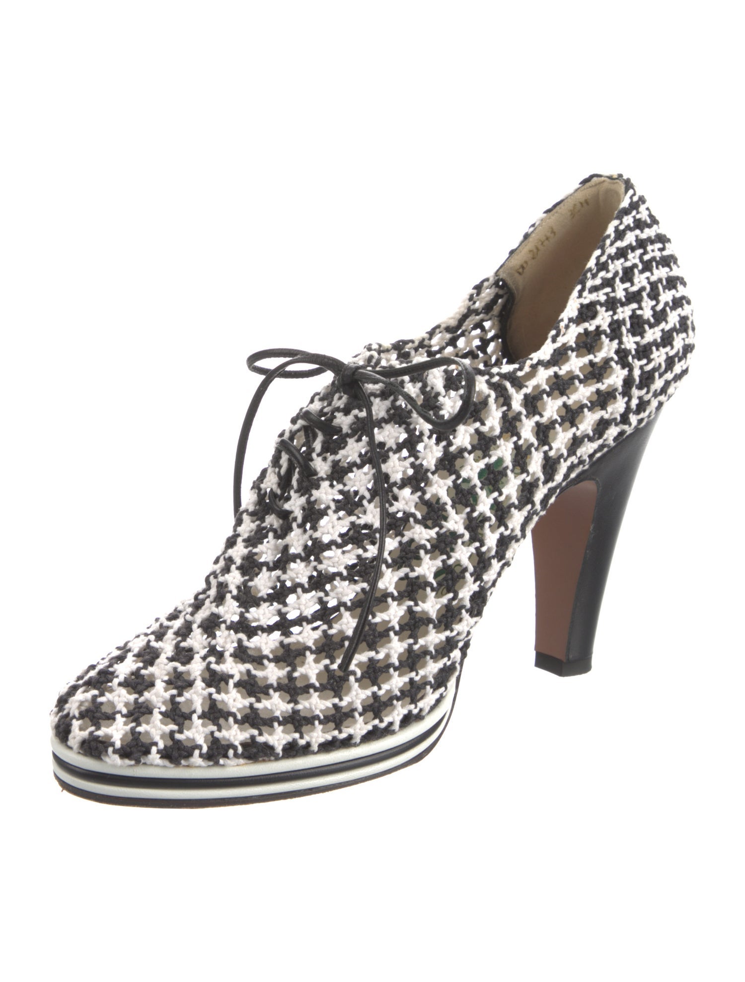 Salvatore Ferragamo Leather Printed Pumps