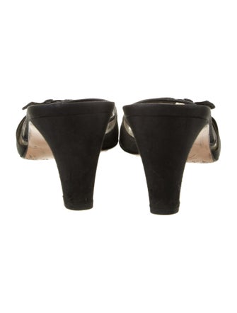 Salvatore Ferragamo Vara Bow Accent Bow Accents Slides