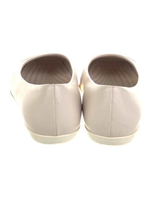 Salvatore Ferragamo Vara Bow Accent Leather Ballet Flats