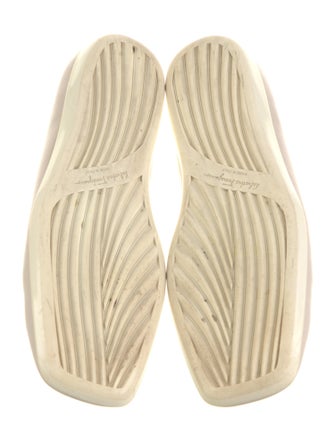 Salvatore Ferragamo Vara Bow Accent Leather Ballet Flats