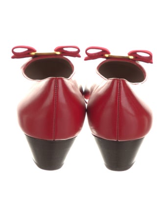 Salvatore Ferragamo Vara Bow Accent Leather Flats