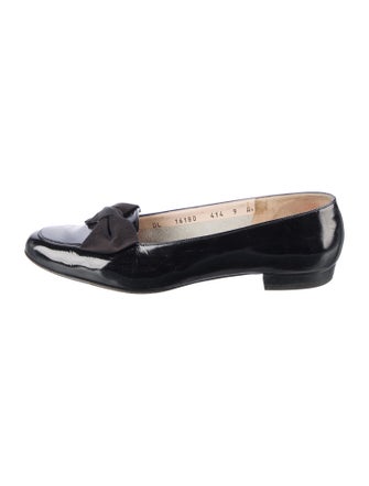 Salvatore Ferragamo Vara Bow Accent Patent Leather Flats