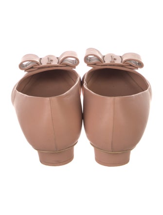 Salvatore Ferragamo Vara Bow Accent Leather Flats