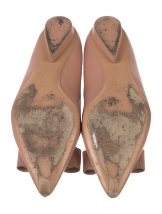 Salvatore Ferragamo Vara Bow Accent Leather Flats